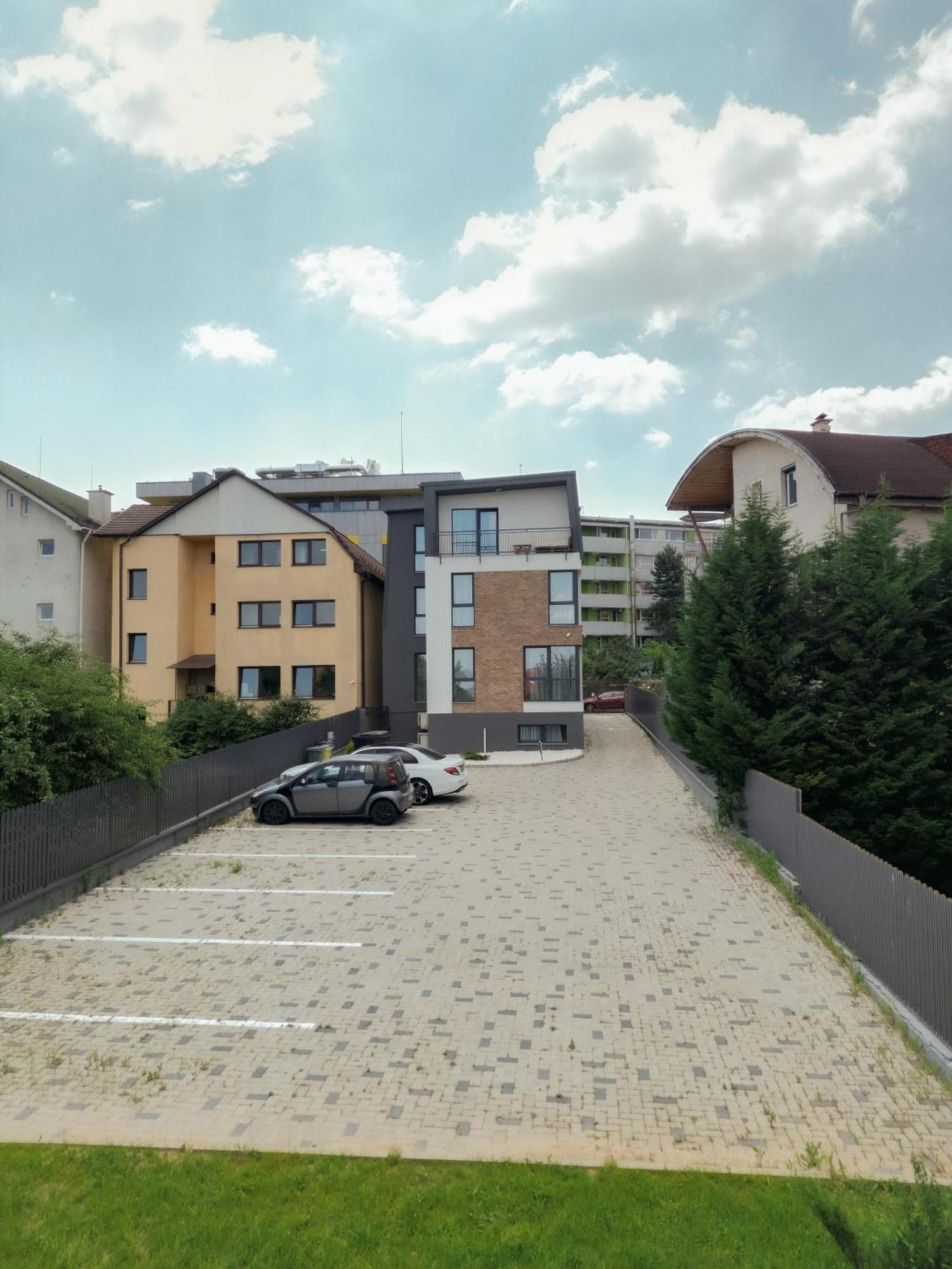 Zen Garden Apartments Cluj-Napoca Exterior photo